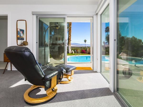 Palm Springs Home 984097
