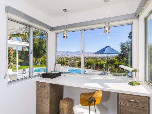Palm Springs Home 984097