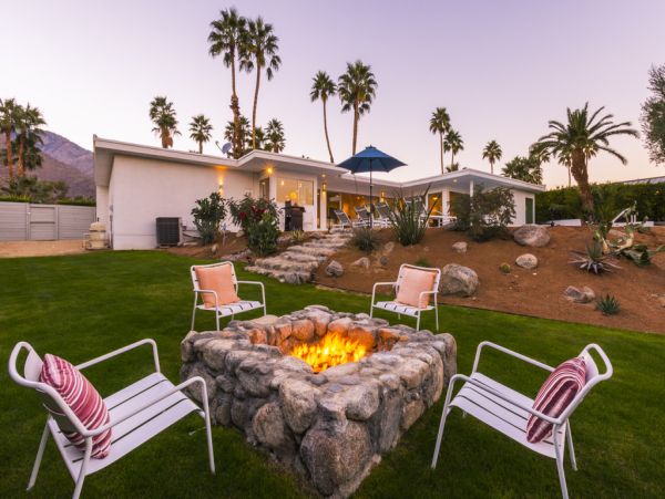 Palm Springs Home 984097