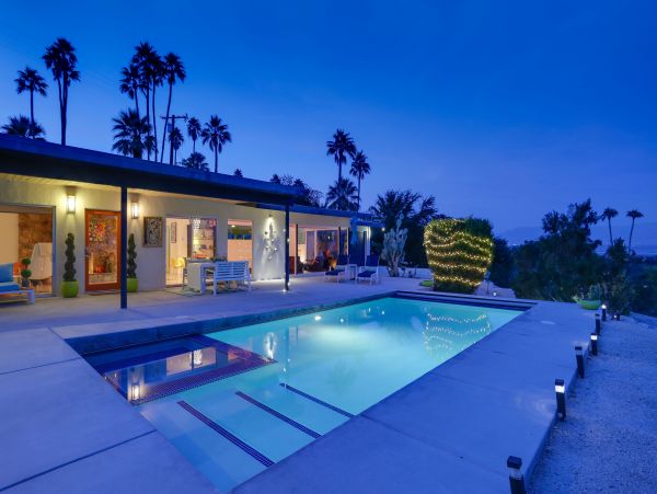 Palm Springs Home 984098