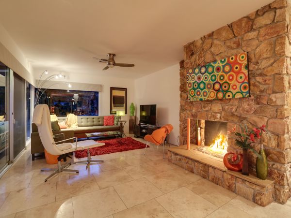 Palm Springs Home 984098