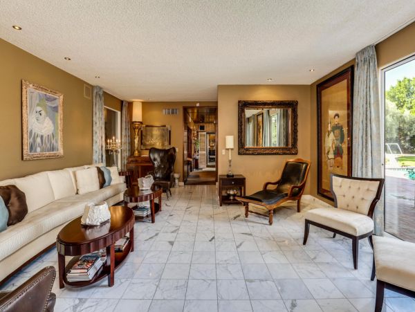 Palm Springs Home 984099