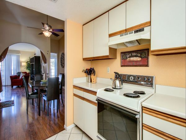 Palm Springs Home 984100