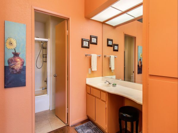 Palm Springs Home 984100