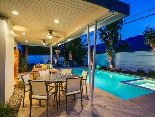 Palm Springs Home 984101