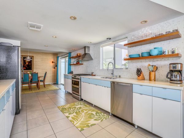 Palm Springs Home 984101