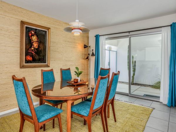 Palm Springs Home 984101