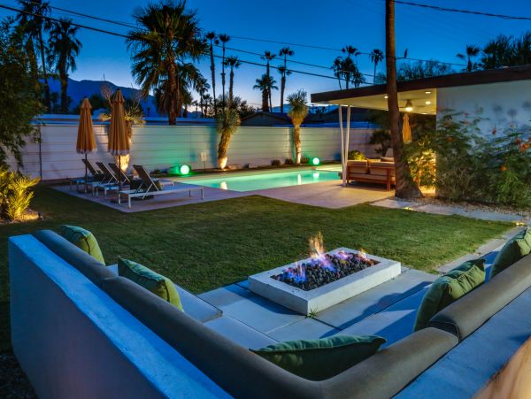 Palm Springs Home 984101