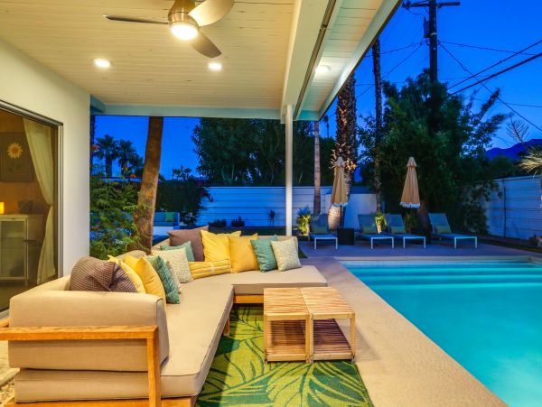 Palm Springs Home 984101