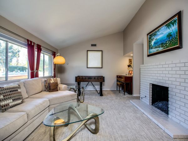Palm Springs Home 984102