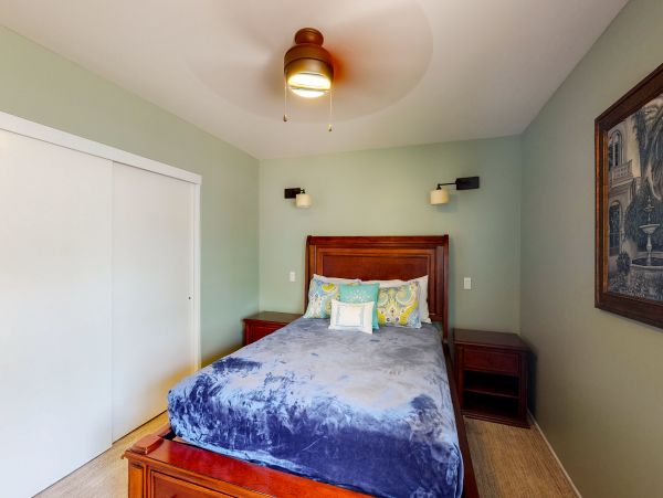 Palm Springs Home 984102