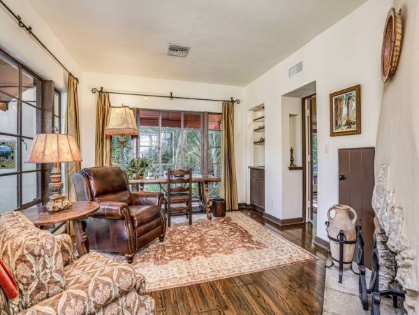 Palm Springs Home 984103