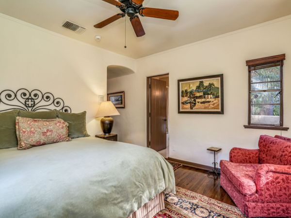 Palm Springs Home 984103