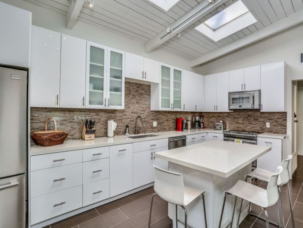 Palm Springs Home 984104