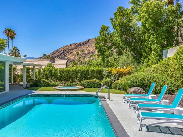 Palm Springs Home 984104
