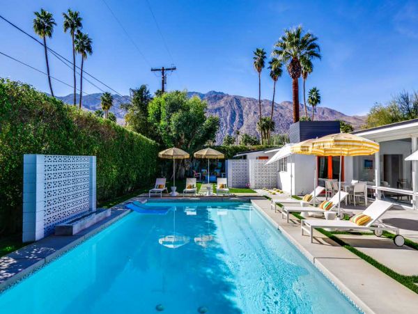 Palm Springs Home 984105