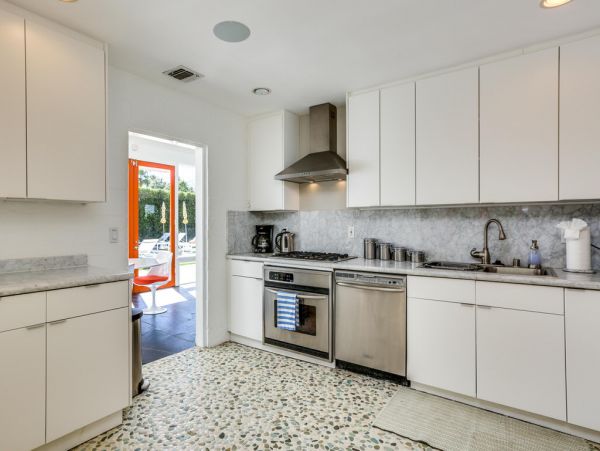 Palm Springs Home 984105