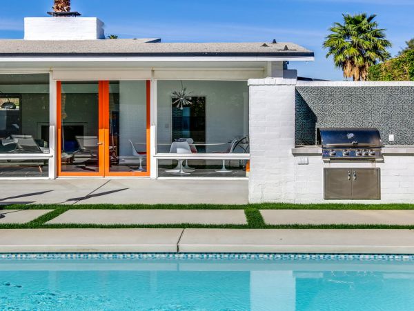 Palm Springs Home 984105
