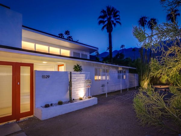 Palm Springs Home 984105