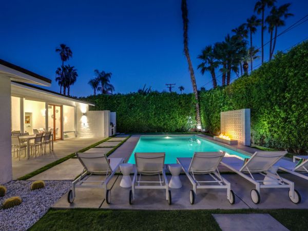 Palm Springs Home 984105