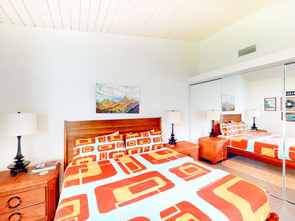 Palm Springs Home 984106
