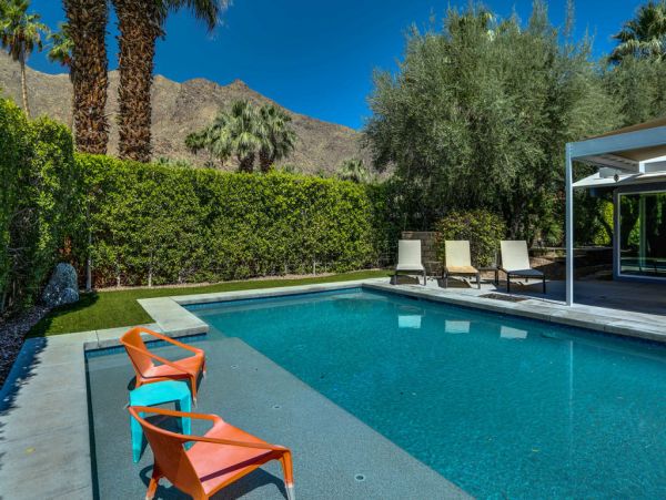 Palm Springs Home 984106