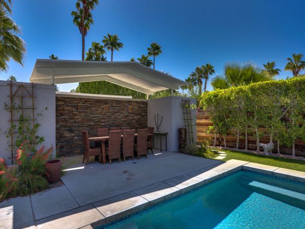 Palm Springs Home 984106