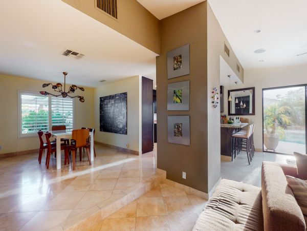 Palm Springs Home 984108