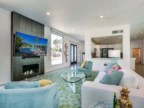 Palm Springs Home 984110