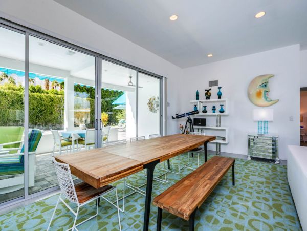 Palm Springs Home 984110
