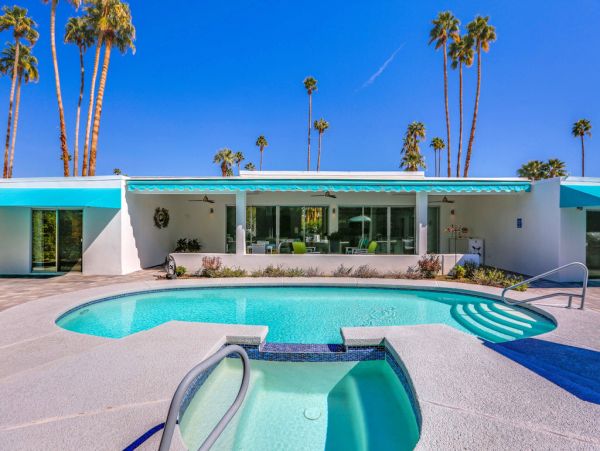 Palm Springs Home 984110