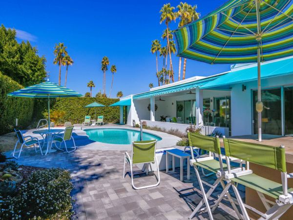 Palm Springs Home 984110