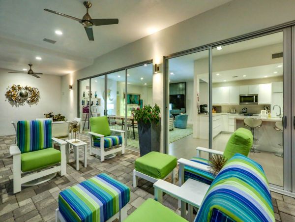 Palm Springs Home 984110