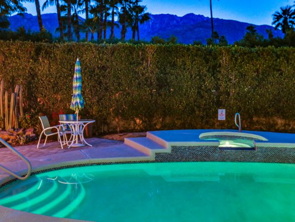 Palm Springs Home 984110