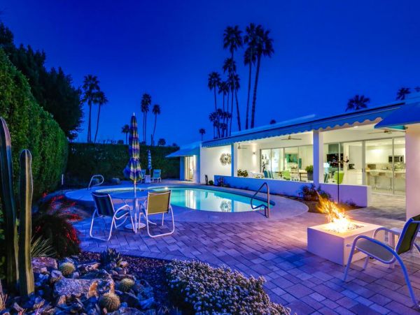 Palm Springs Home 984110