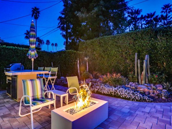 Palm Springs Home 984110