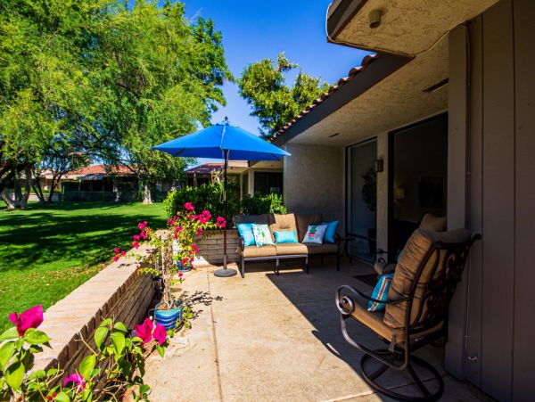 Palm Springs Home 984111