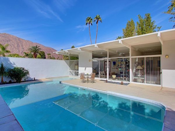Palm Springs Home 984112