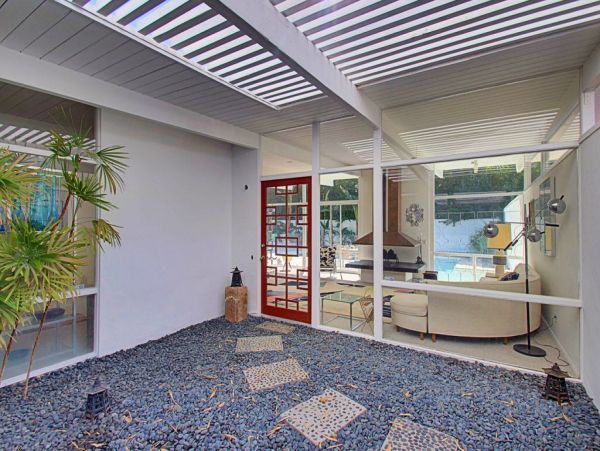 Palm Springs Home 984112