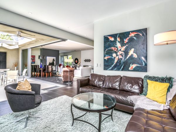 Palm Springs Home 984113