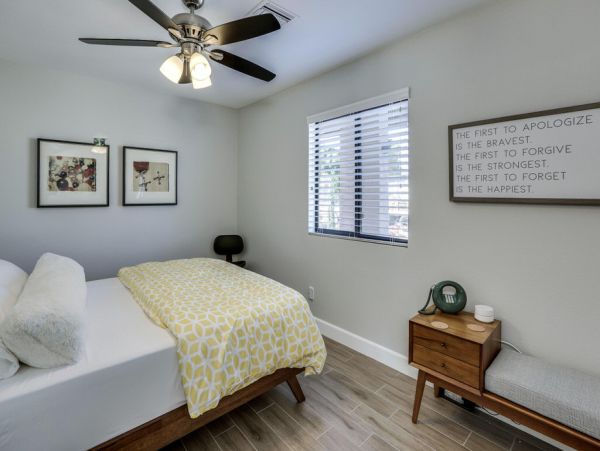 Palm Springs Home 984114
