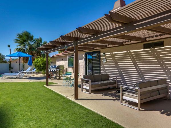 Palm Springs Home 984114