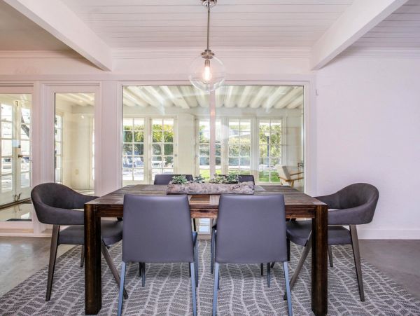Palm Springs Home 984115