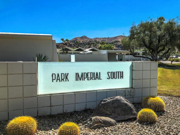 Palm Springs Home 984116