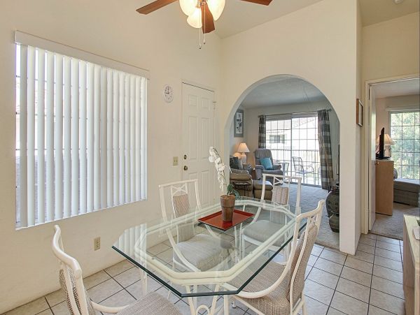 Palm Springs Home 984117