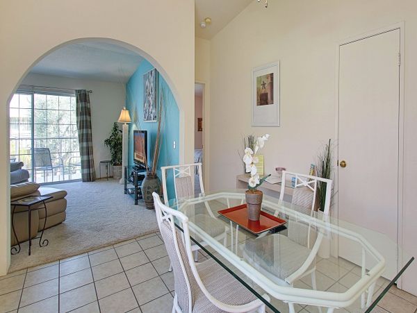 Palm Springs Home 984117