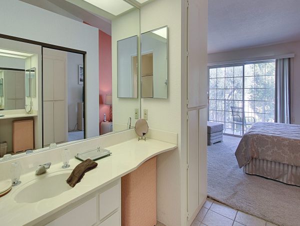 Palm Springs Home 984117