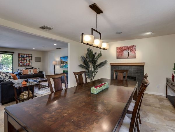 Palm Springs Home 984118