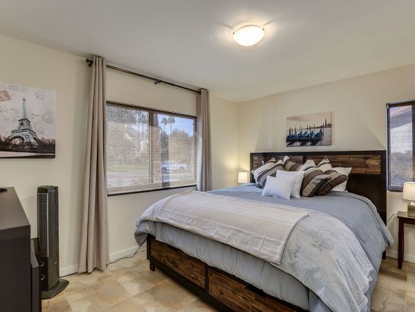 Palm Springs Home 984118