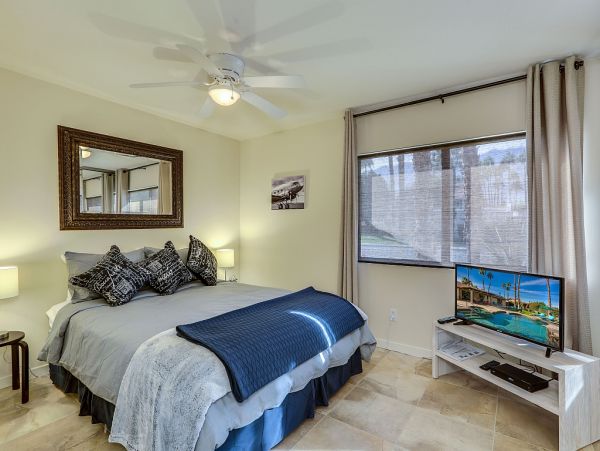 Palm Springs Home 984118